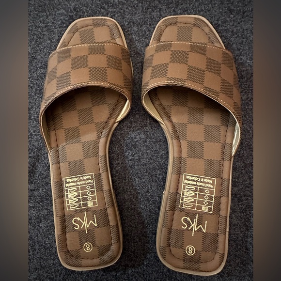 Like New MKS Slides in Brown Check Pattern. US size 8 and UK 38. - Picture 3 of 5
